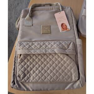 💧NWT Paris Hilton 4 Piece Travel Bag Set